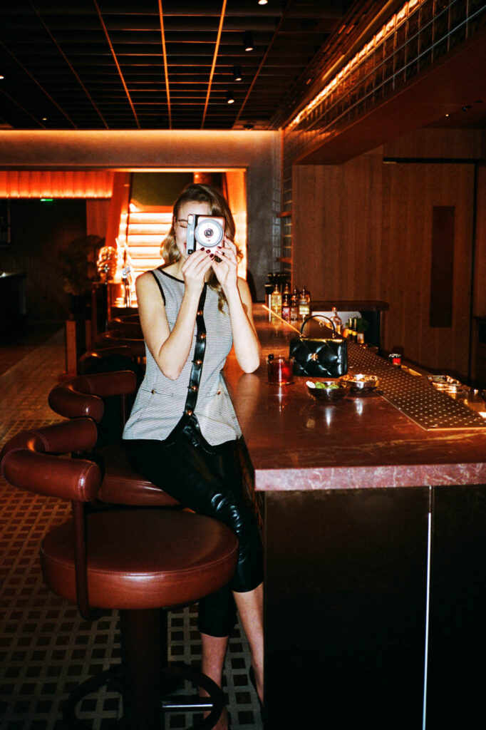 India_Whiley_Morton_Harrods_Grill_On_Fifth_35mm_001